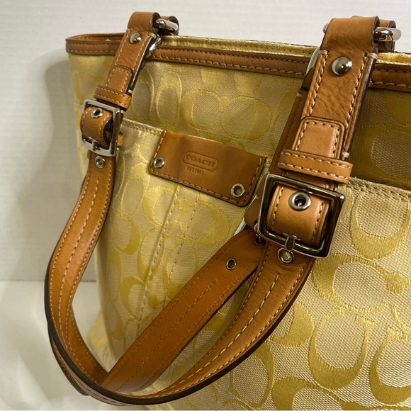 Coach yellow signature tote bag - Picture 9 of 15